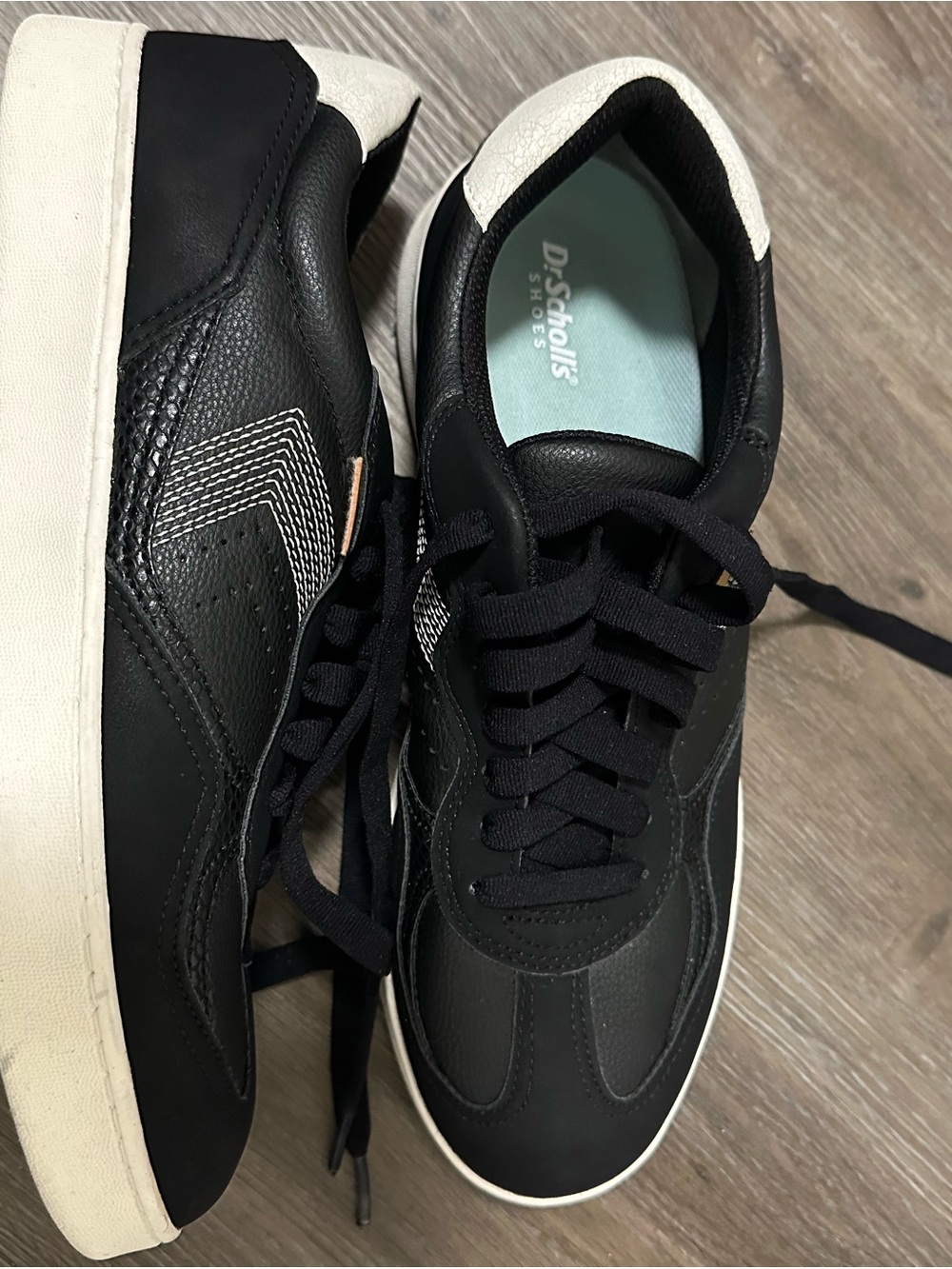 Dr. Scholl's Men’s Black Low-Top Sneakers size 11